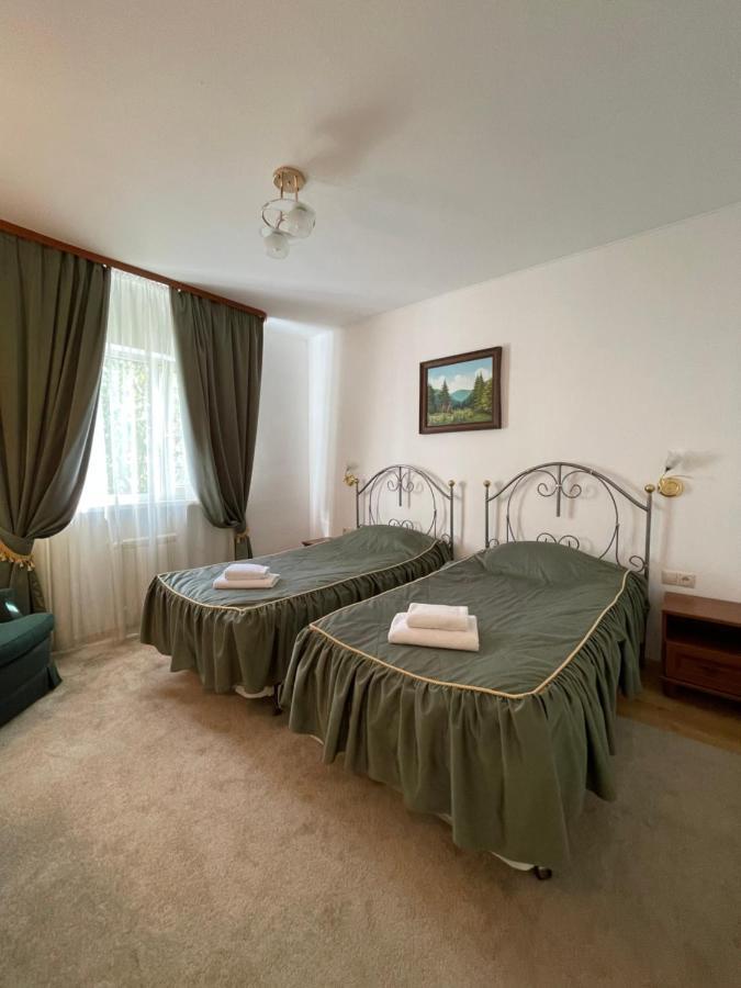 Gusarskiy Hotel&Apartment Kiev Exteriör bild
